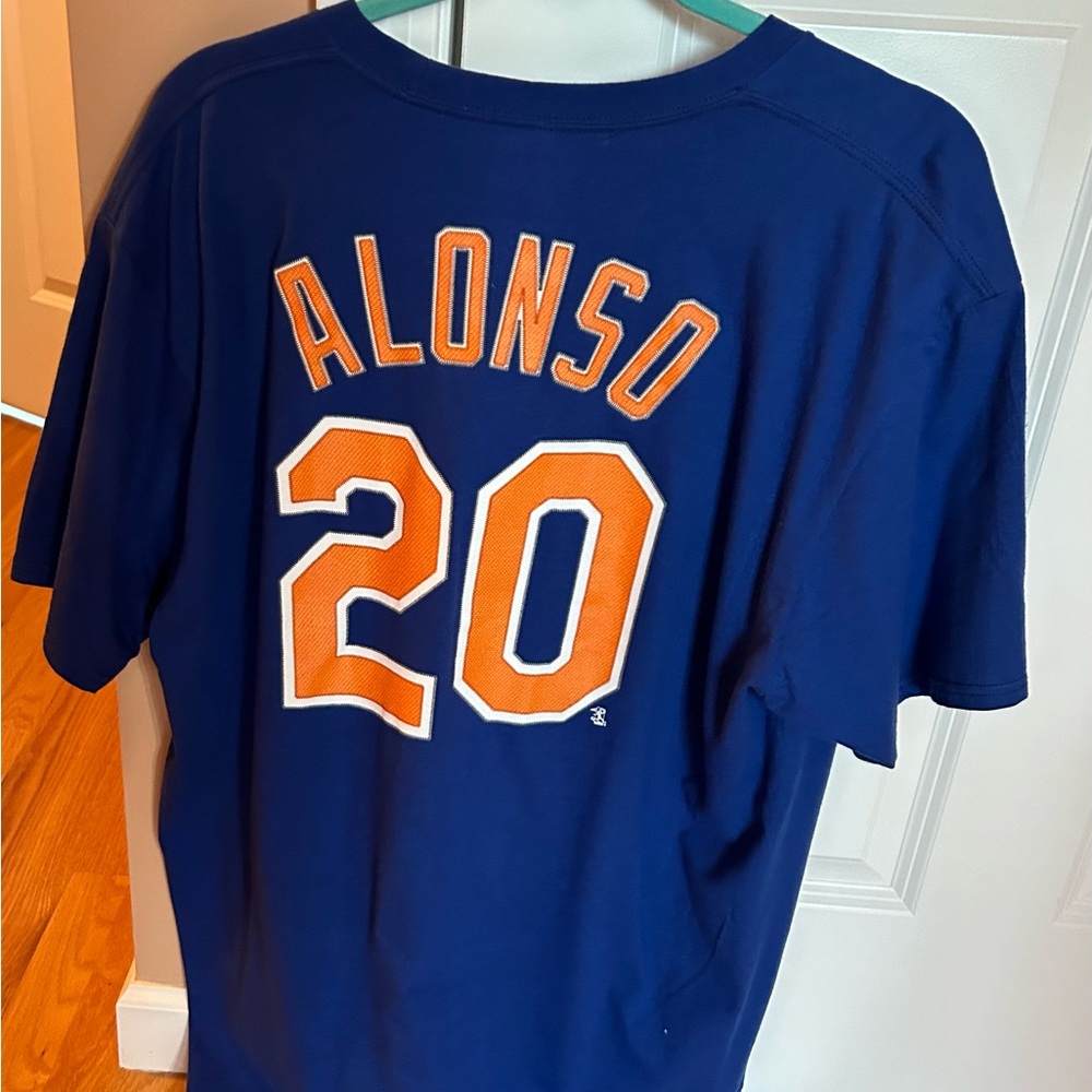 Clearance NWT Nee York Mets Tshirt